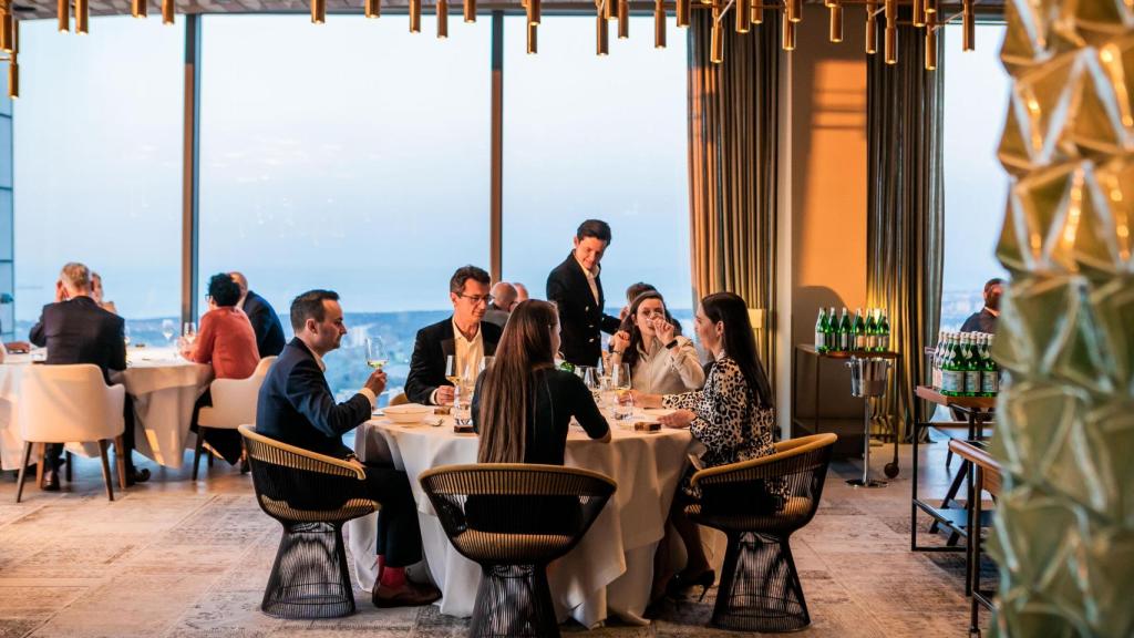 Una comida de altos vuelos.