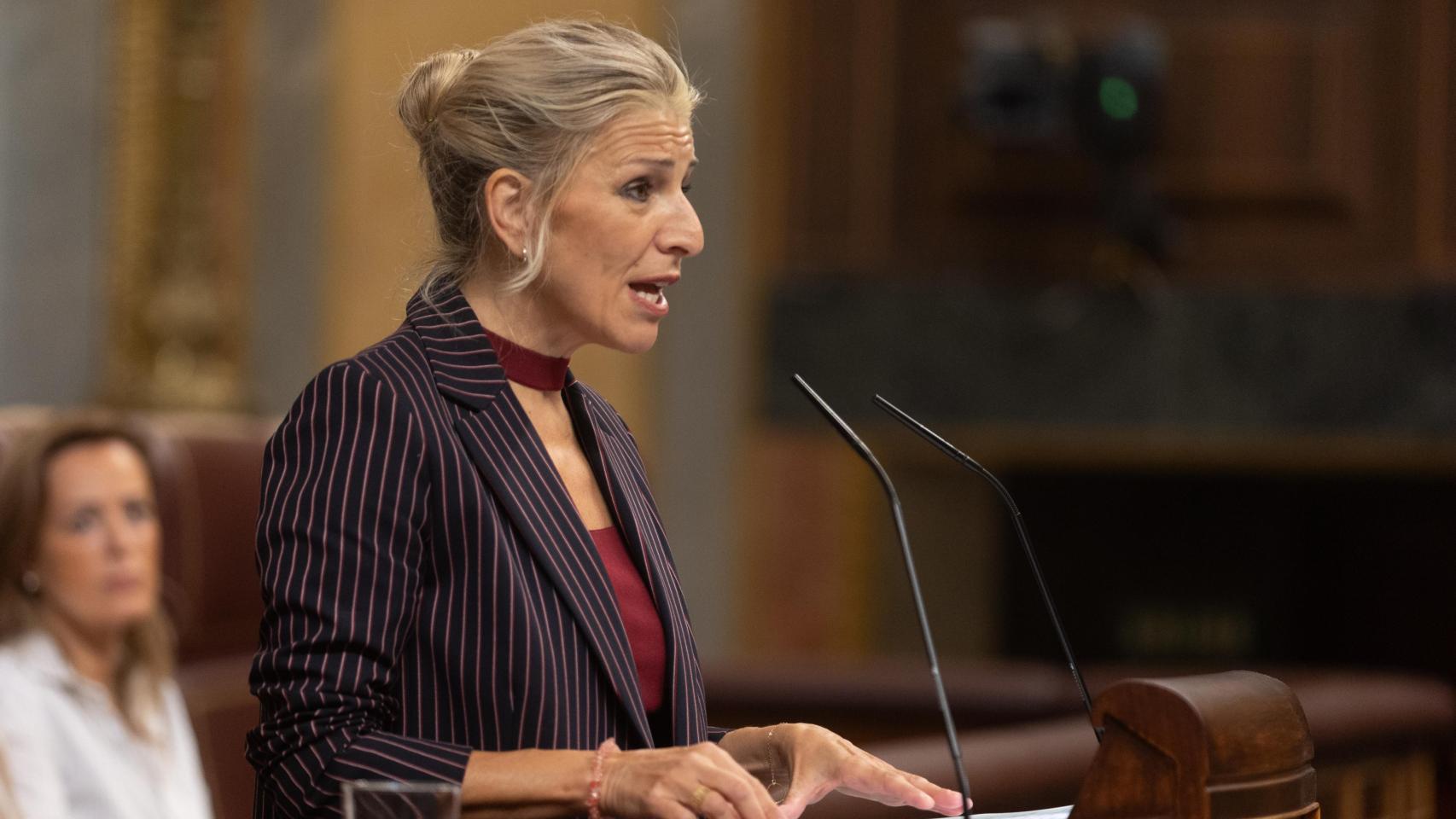 La vicepresidenta segunda y ministra de Trabajo, Yolanda Díaz, interviene durante un pleno en el Congreso de los Diputados, a 20 de junio de 2024.