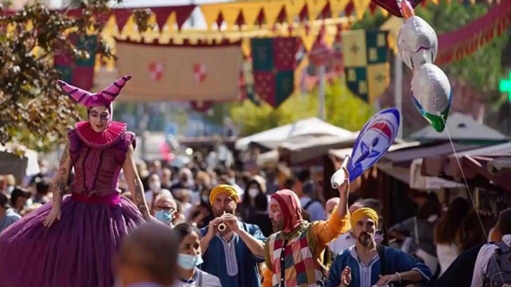 Mercadillo y feria medieval en una imagen de archivo.