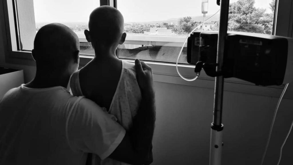 Jordi Ballart se rapó el pelo a la vez que su hijo y permanecieron juntos medio año en el hospital en el verano de 2021.