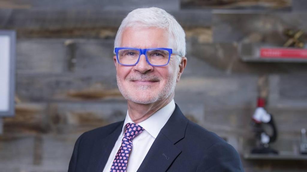 El cirujano cardiaco Steven Gundry.