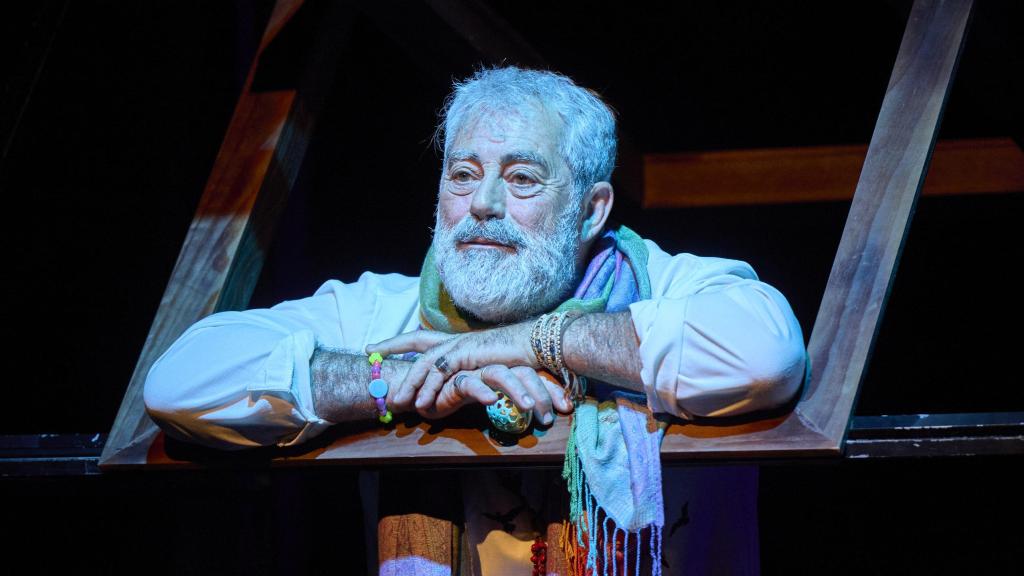 Carlos Blanco como Víctor Morel en 'Síbaris'. Foto: Teatros del Canal