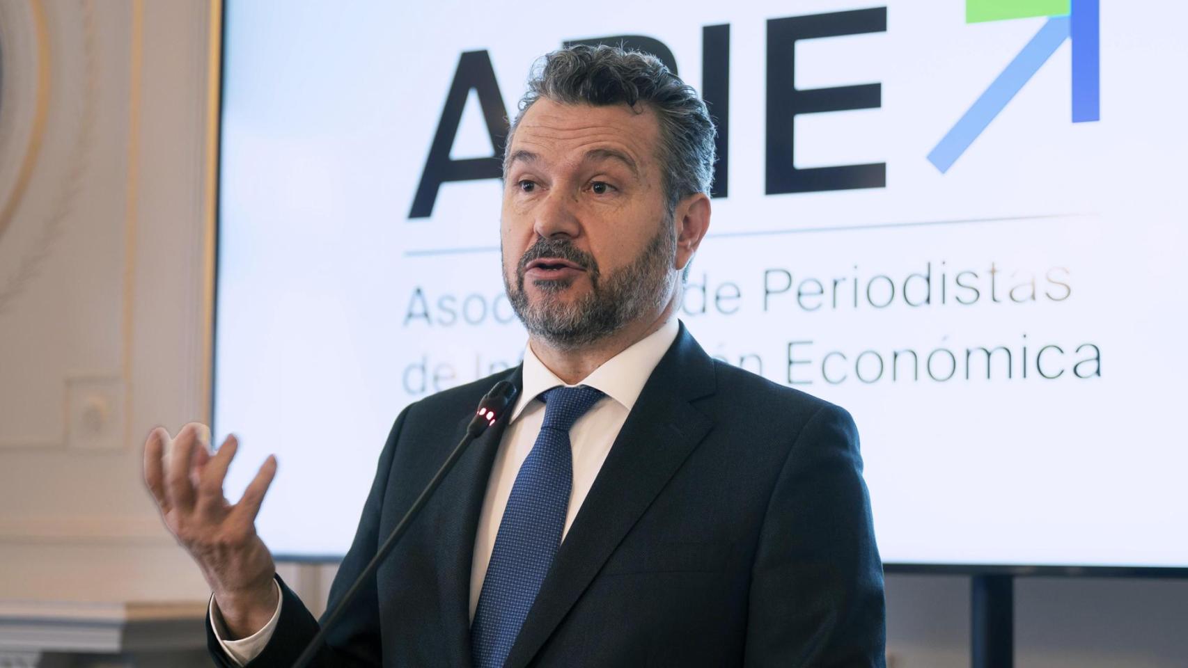 Rodrigo Buenaventura, presidente de la CNMV, durante su intervención en el Seminario de Apie.