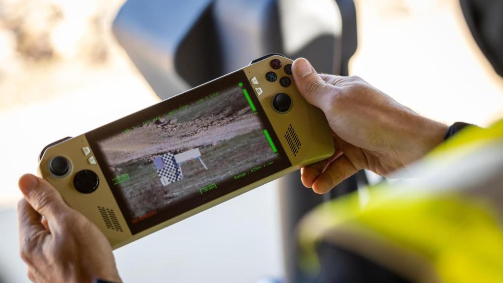 El láser puede operarse desde una ROG Ally de ASUS