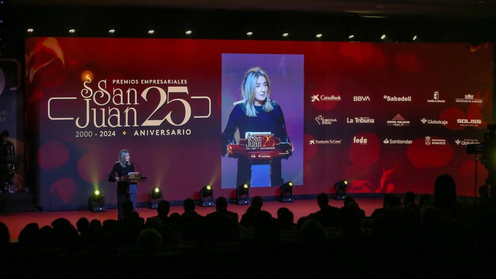 Milagros Tolón durante su intervención.