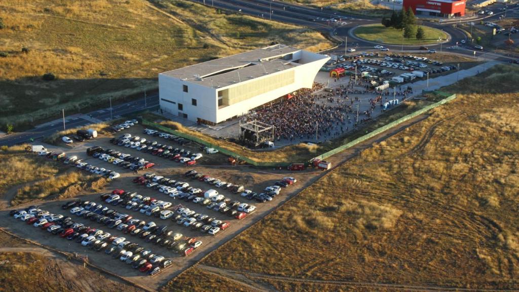 Panorámica de la Plaza CIDE con más de 3.000 asistentes