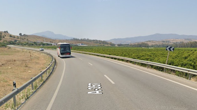 Un tramo de la carretera A-357, que pretende ser convertida en autovía.