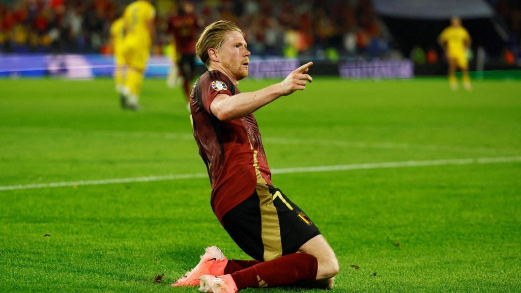 Kevin de Bruyne celebra su gol anotado ante Rumanía.