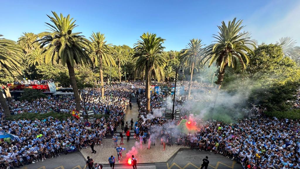 La gran fiesta del ascenso del Málaga, en directo