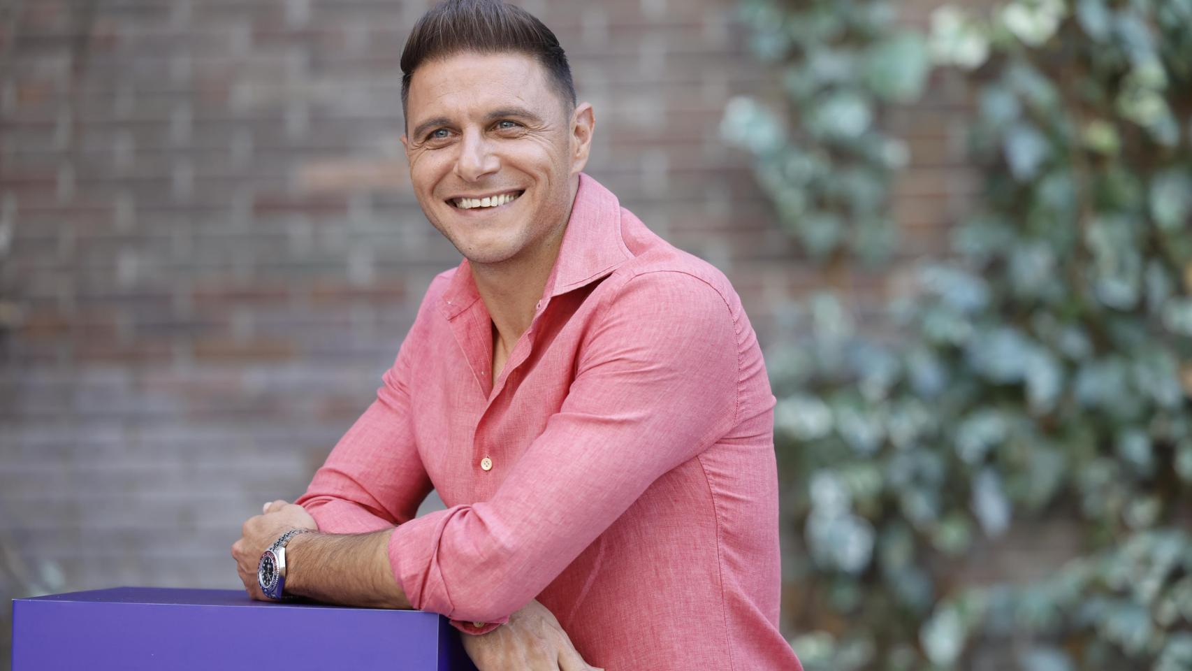 Imágenes del día: Joaquín Sánchez, emocionado y orgulloso, acude en la graduación de su hija mayor, Daniela