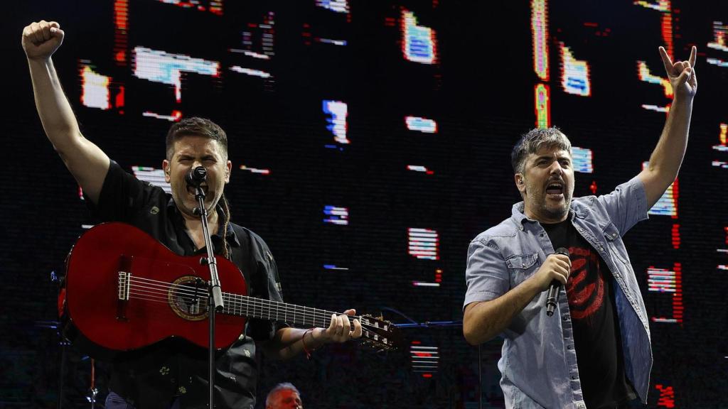 Estopa, más grandes que nunca, celebran 25 años de orgullo calorro en el Metropolitano
