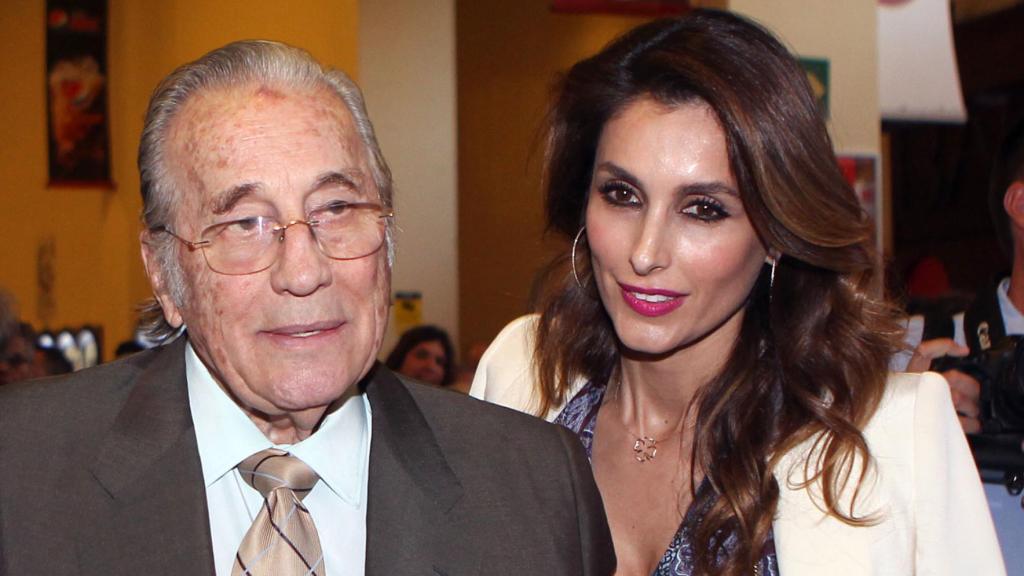 Paloma Cuevas junto a su padre, Victoriano Valencia, en una fotografía tomada en 2017.