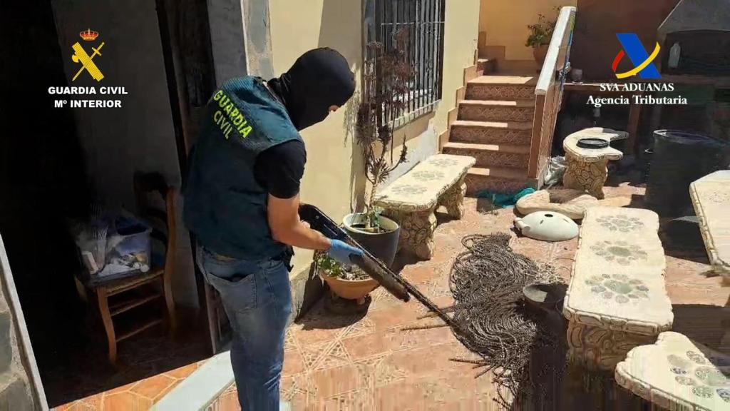 Desarticulada en Almería la mayor plataforma logística de abastecimiento de combustible a narcolanchas del Mediterráneo.