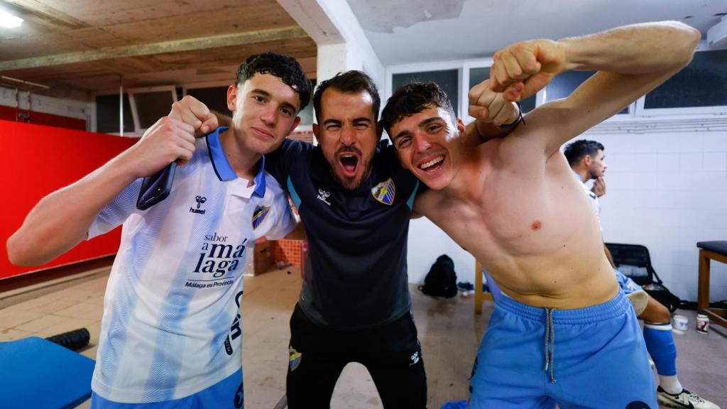 Aarón Ochoa con Manolo Sánchez, segundo de Pellicer, y Gabilondo