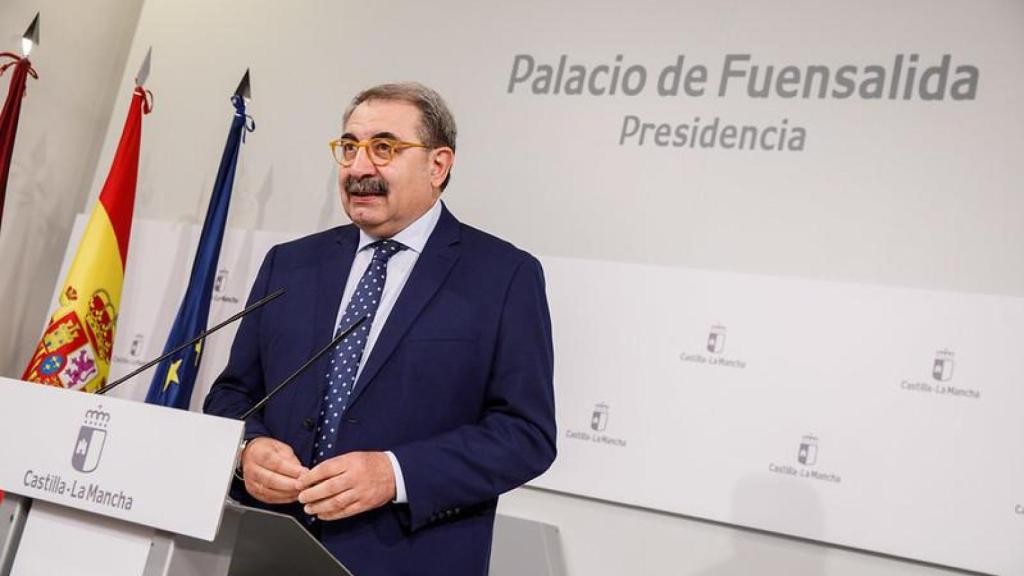 Jesús Fernández Sanz, consejero de Sanidad, este martes en rueda de prensa.