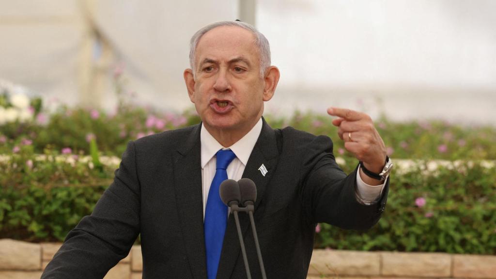 El primer ministro Benjamin Netanyahu en un acto en el cementerio Nachalat Yitzhak.
