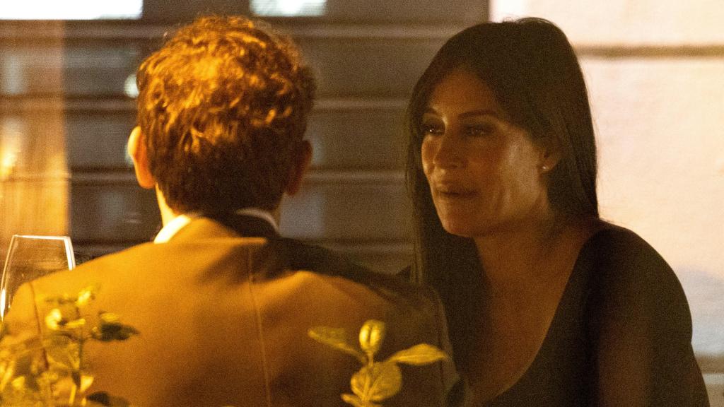 Begoña Villacís durante su cena con su gran amigo, Albert Rivera, hace unas horas.