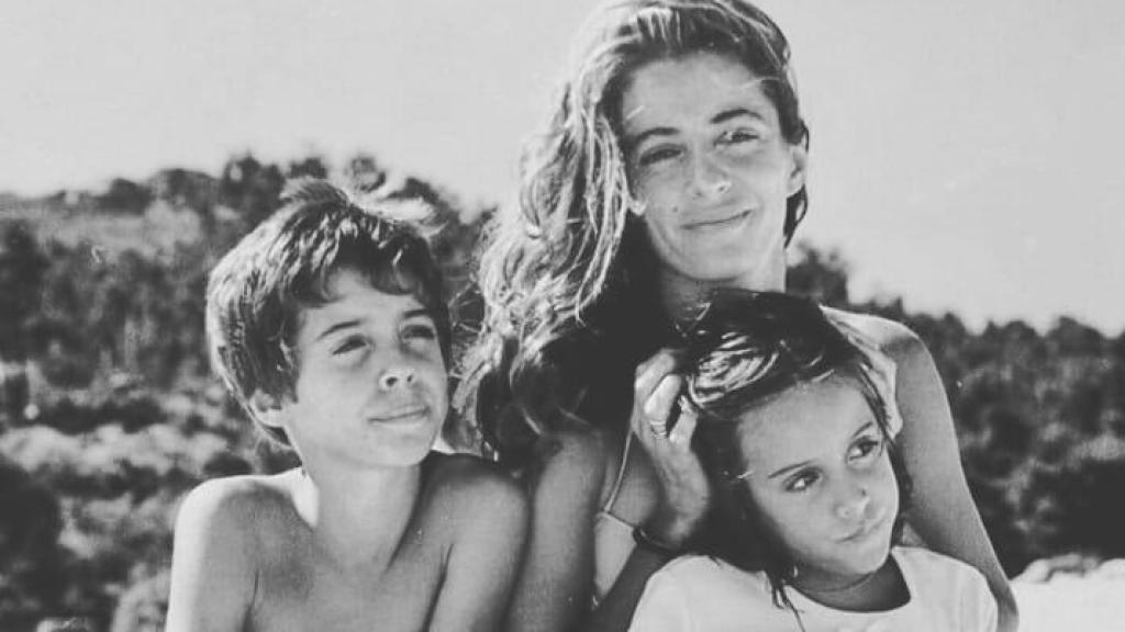 Sofía, Javier y Macarena García de la Camacha Gutiérrez-Ambrossi en una imagen de sus redes sociales.