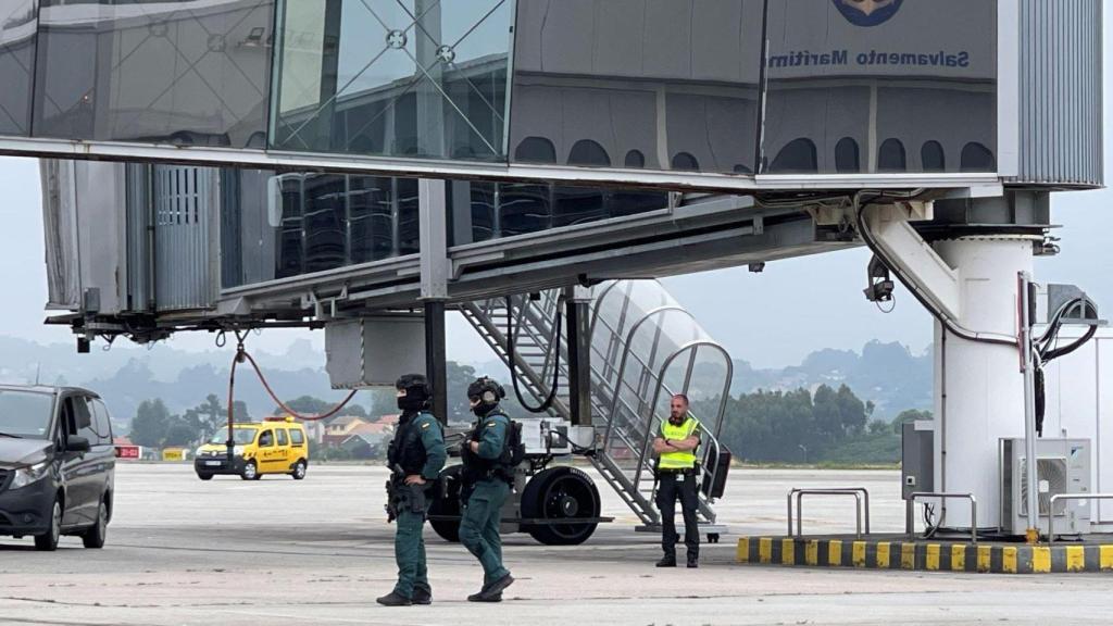 Simulacro en el aeropuerto de A Coruña: Alvedro sufre un secuestro aéreo en uno de sus aviones