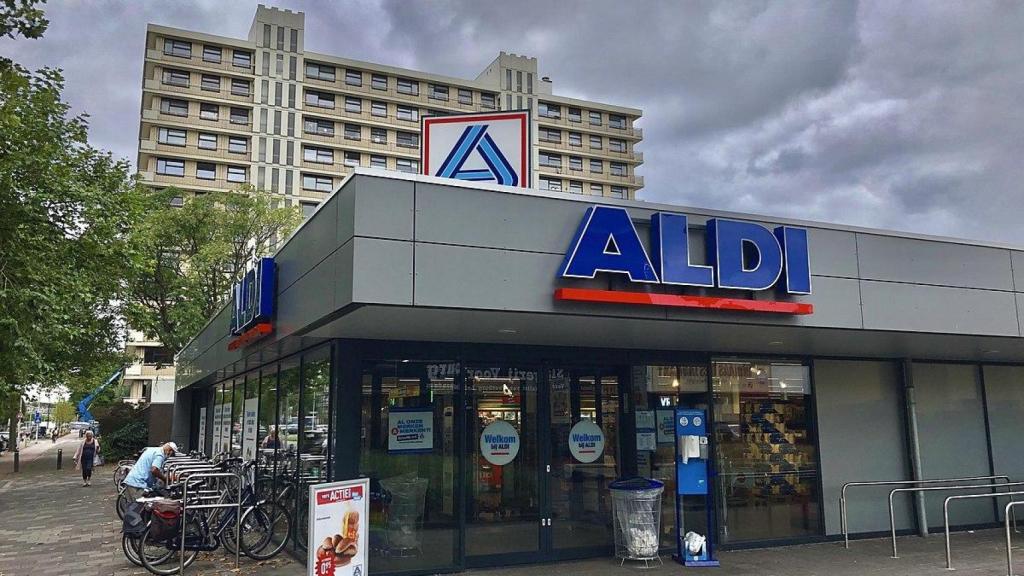 Puerta de entrada Aldi.