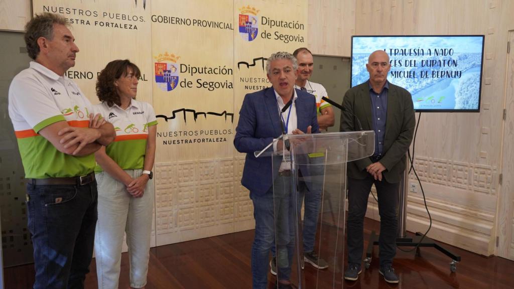 Imagen de la presentación de la I Travesía a Nado Hoces del Duratón