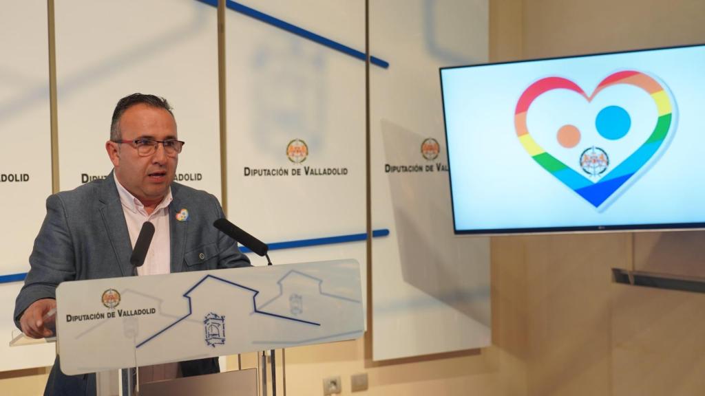 La Diputación de Valladolid se une a las actividades del día LGTBI+