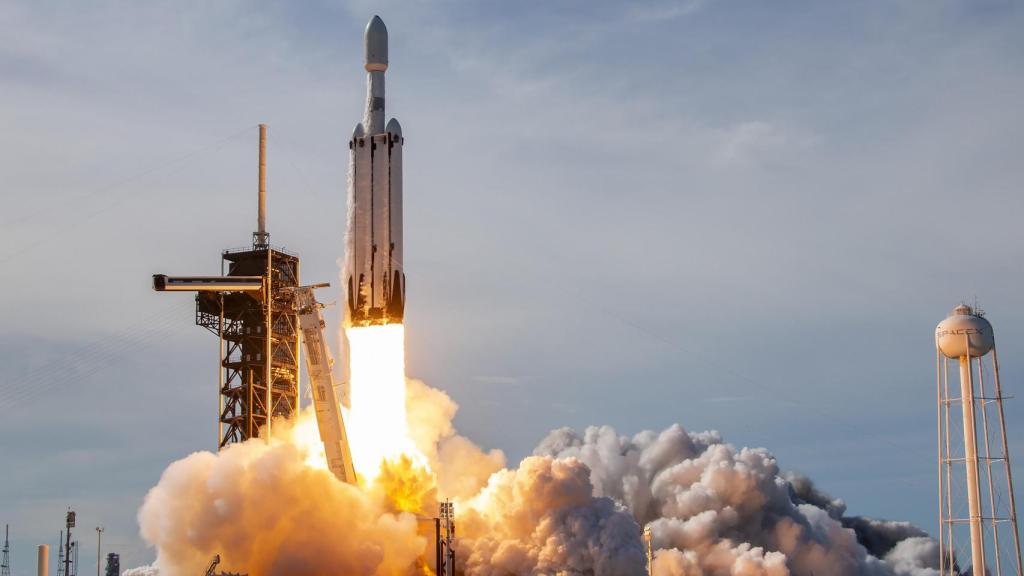 Falcon Heavy despegando con GOES-U