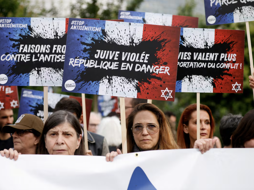 Manifestación contra el antisemitismo en la Plaza de la Bastilla, en París.