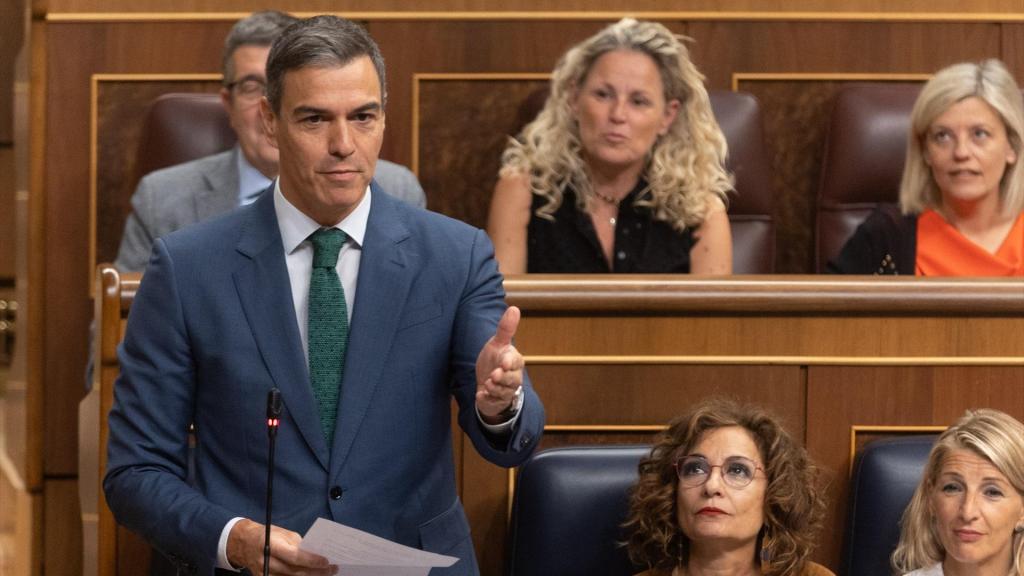 El presidente del Gobierno, Pedro Sánchez, durante su intervención de este miércoles en la sesión de control del Congreso.