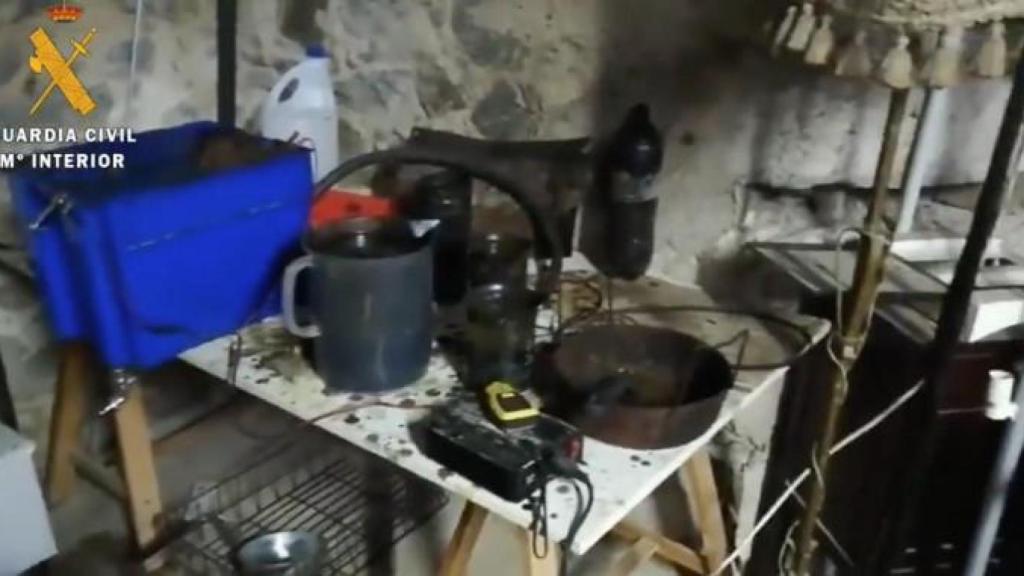 La 'cocina' de explosivos de los CDR.