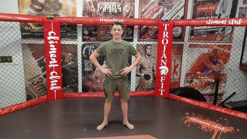 Leo Climent acumula cerca de 700.000 seguidores en redes.