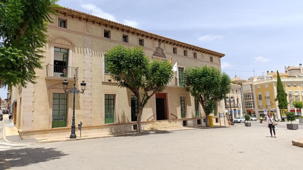 El Ayuntamiento de Totana, ubicado en el centro del municipio.