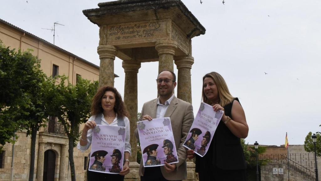 El alalde de Ciudad Rodrigo, Marcos Iglesias, presenta el programa de las Jornadas Napoleónicas