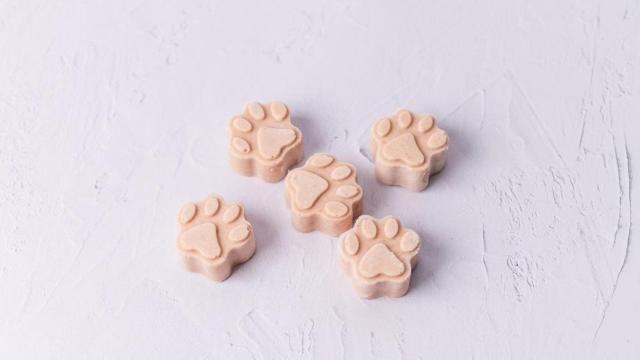 Pezuñitas heladas de fresa de