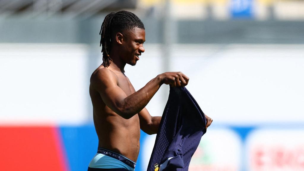 Camavinga, en un entrenamiento de Francia.