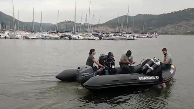 El GEAS en labores de rescate en el pantano de San Juan.