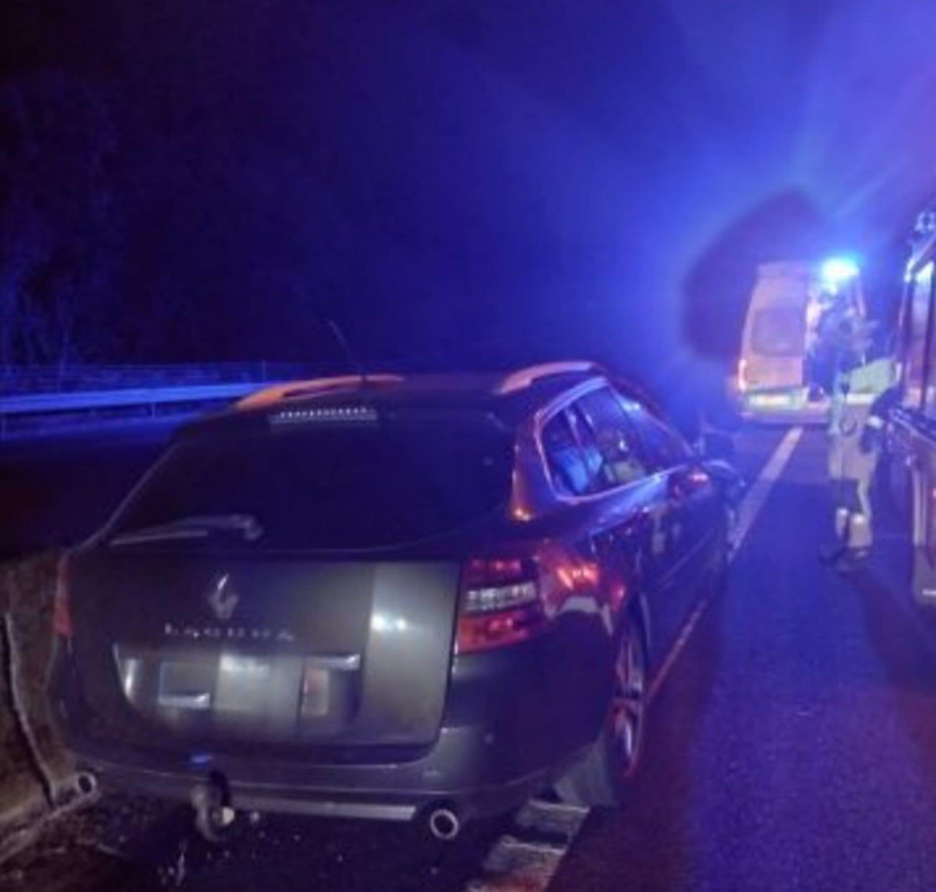 Accidente en la AP-9, a su paso por Teo (A Coruña). Bomberos de Boiro.