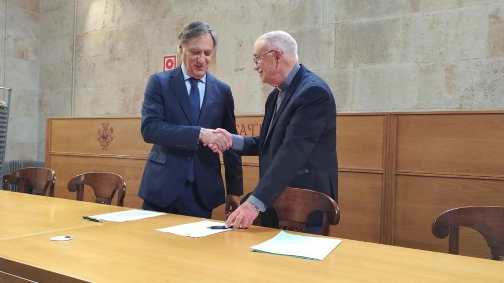 Firman del convenio en la capilla de Santa Catalina de la Catedral Vieja de Salamanca