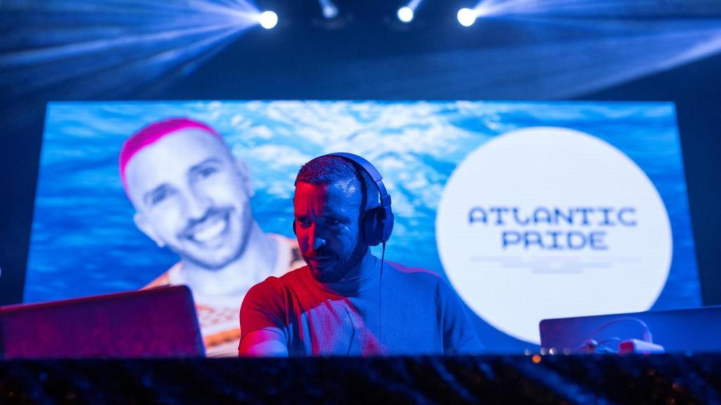 Dj Licho en uno de sus sets en el Atlantic Pride