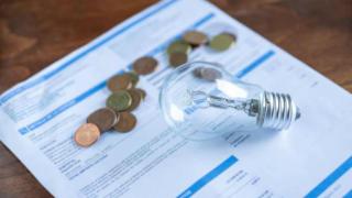 La factura eléctrica de agosto contiene el impacto del 'modo reforzado' de Red Eléctrica con un precio de luz más bajo