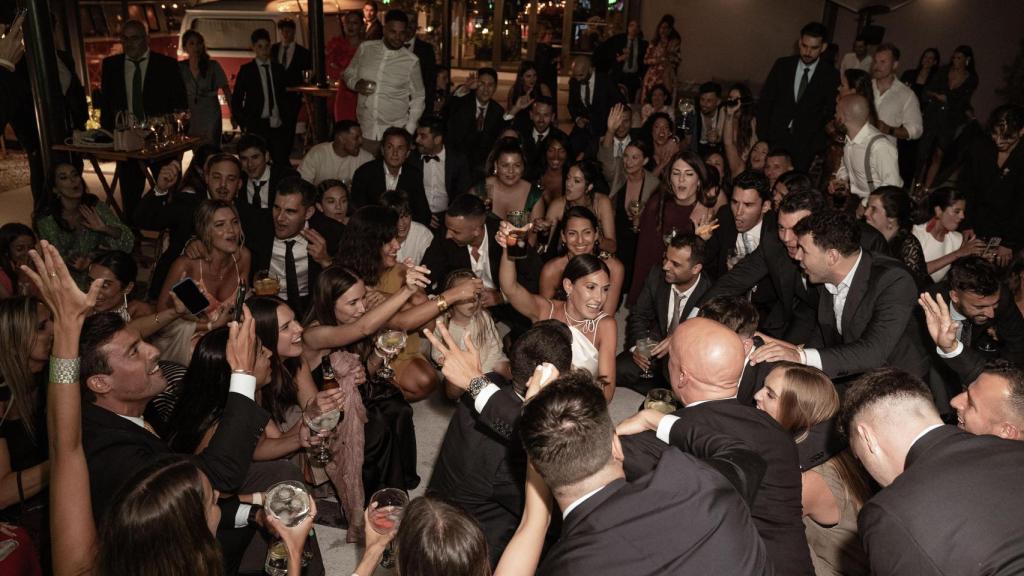 La fiesta duró muchas horas en el salón de banquetes de Xaz