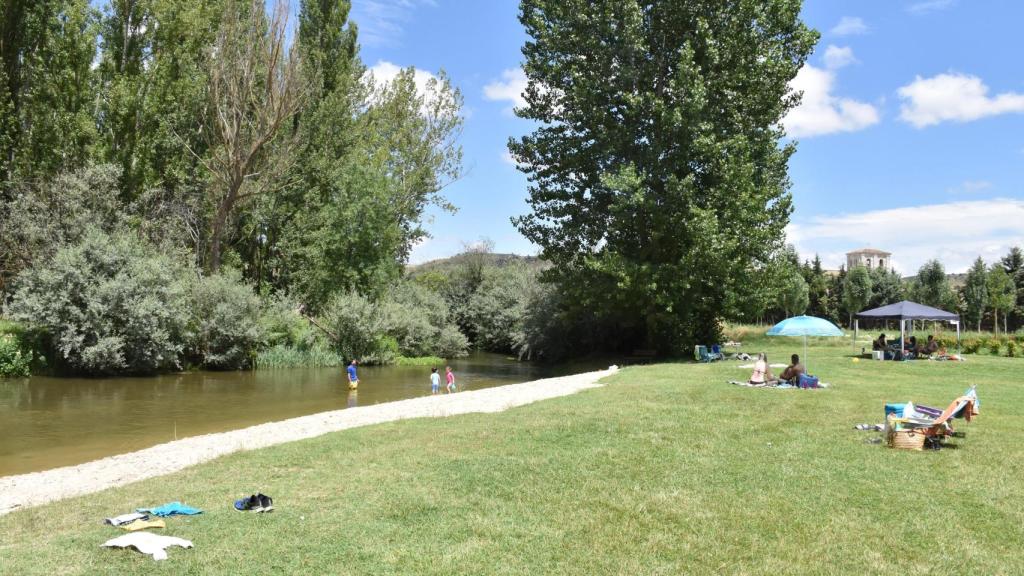 Otra imagen de la playa fluvial de Rábano en la provincia de Valladolid