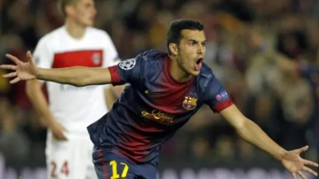 Pedrito celebra un gol con el Barcelona.