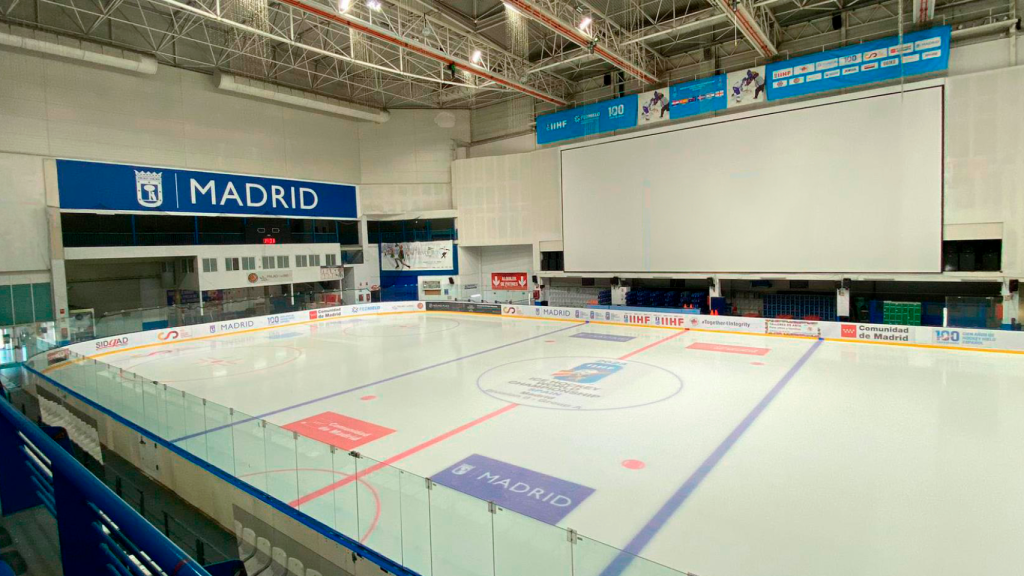 La pantalla del centro comercial Palacio de Hielo.