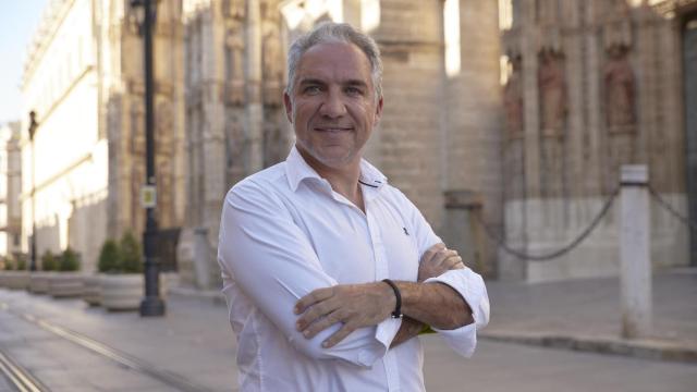 El vicesecretario de Coordinación Autonómica del PP, Elías Bendodo, posa para EL ESPAÑOL.