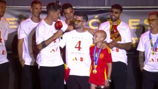 Morata y María durante la celebración de la Selección.