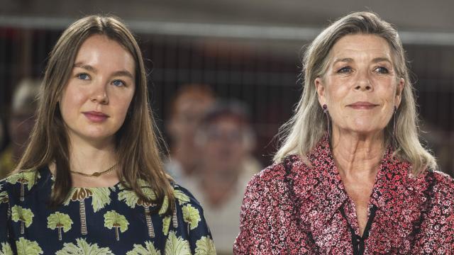 Alexandra de Hannover y Carolina de Mónaco en un evento a principios de julio.