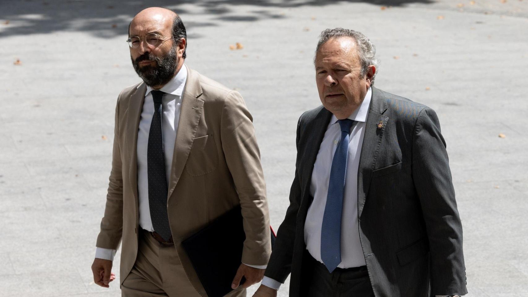 El exvicerrector de Relaciones Institucionales de la Universidad Complutense de Madrid (UCM), Juan Carlos Doadrio, este jueves a su llegada a los juzgados de Plaza Castilla.