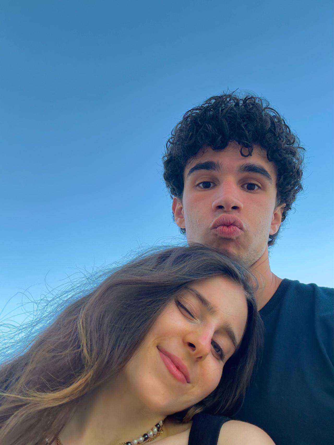 Toda la verdad sobre Roro, la novia viral de Pablo a la que tachan de ...