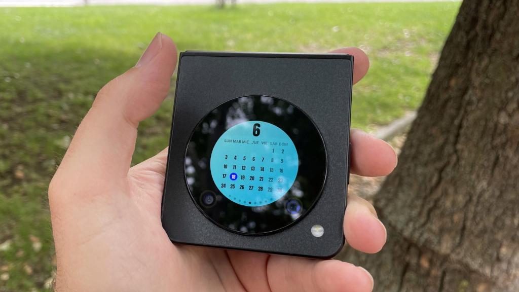 El ZTE Nubia Flip 5G.